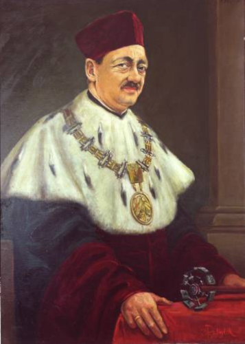 Portret rektora Jana Wątorskiego w czerwonej todze i łańcuchu