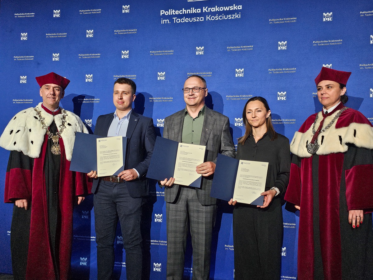 Wręczenie odznaczeń i nagród pracownikom uczelni