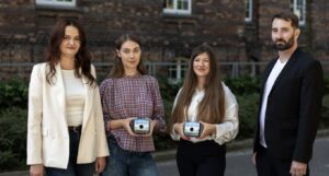 Photo showing the winning team in the national stage of the James Dyson Award, from left: Aleksandra Sierakowska-Byczek, MSc, Eng., Klaudia Kuźmiak, MSc, Eng., Julia Radwan-Pragłowska, PhD, Eng., and Łukasz Janus, PhD, Eng. Photo by: Bartosz Pniewski, James Dyson Award